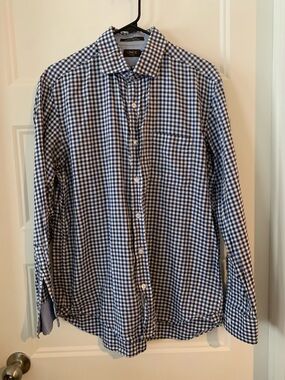 LINCS DC&Co, men's  Blue & White Gingham Button-Up Shirt 100 % cotton